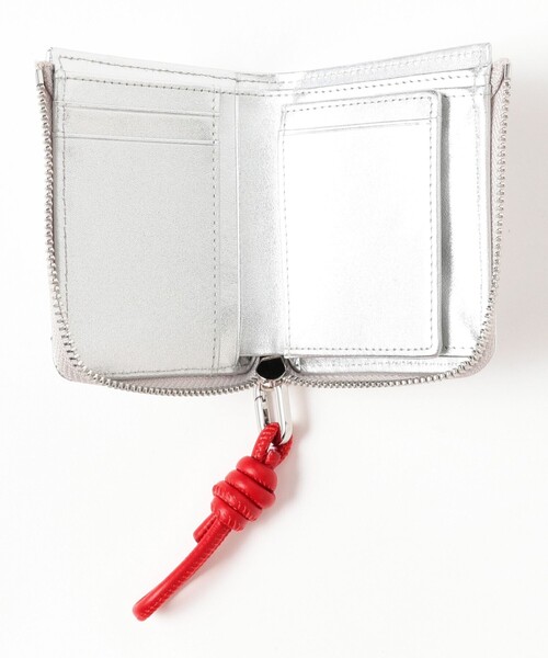 Ray BEAMS(レイビームス)の「【別注】BEAURE / キルト ウォレット | 新生活・通勤・通学・新学期(財布・レディース・レッド/シルバー/ブラック・ONE SIZE)」の5枚目の写真