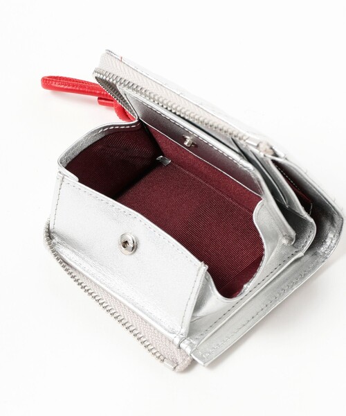 Ray BEAMS(レイビームス)の「【別注】BEAURE / キルト ウォレット | 新生活・通勤・通学・新学期(財布・レディース・レッド/シルバー/ブラック・ONE SIZE)」の6枚目の写真