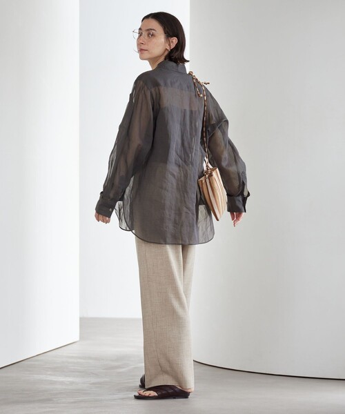 BEAUTY&YOUTH UNITED ARROWS(ビューティーアンドユースユナイテッドアローズ)の「コットン シアー ワーク シャツ(シャツ/ブラウス・レディース・ダークグレー/ライム/オフホワイト・FREE)」の22枚目の写真