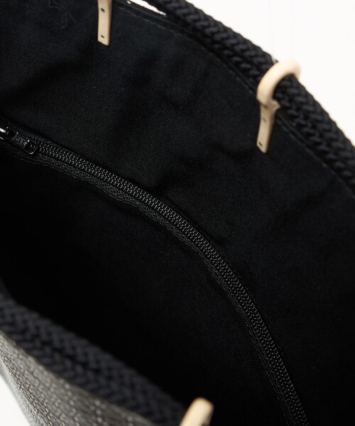 UNITED ARROWS（ユナイテッドアローズ）の「＜印傳屋上原勇七＞合切袋L/菱菊（ショルダーバッグ・メンズ・その他1・FREE）」の4枚目の写真