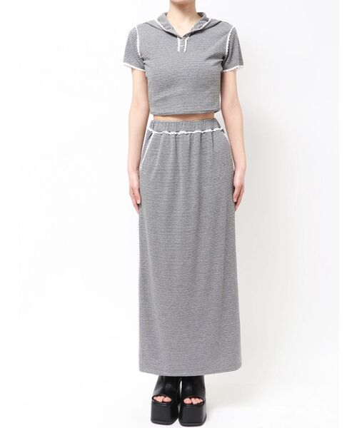 EMODA（エモダ）の「レースラインフーディトップス（Tシャツ/カットソー・レディース・グレー/レッド/ネイビー・FREE）」の7枚目の写真