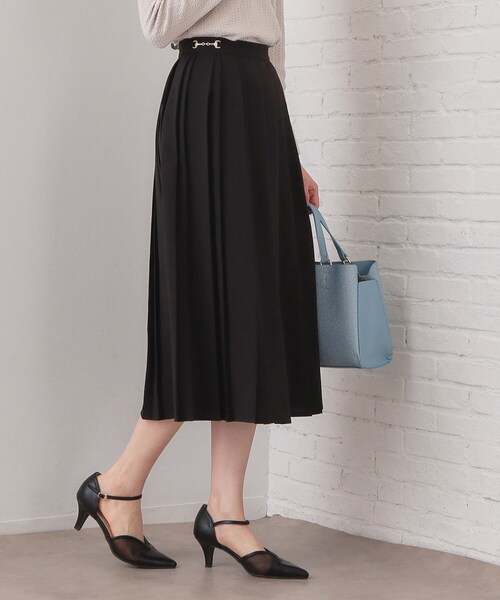 index（インデックス）の「ビット付きダブルプリーツスカート【洗濯機OK/イージーアイロン】（スカート・レディース・ブラック/ライトベージュ/ライトブルー・36/38/40/42）」の4枚目の写真