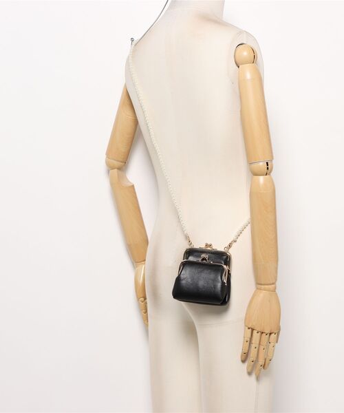 VIBGYOR（ヴィブジョー）の「FReePLACe/がま口 ミニパールショルダーバッグ X12790（ショルダーバッグ・レディース・ブラック・FREE）」の6枚目の写真