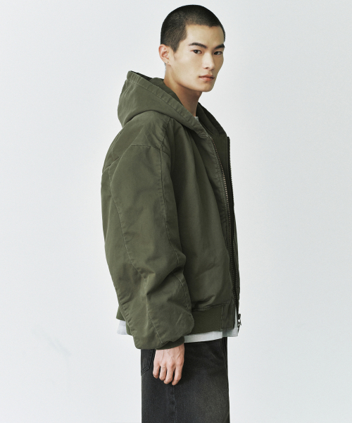 BRANDED（ブランデッド）の「SHIRRING HOOD BOMBER JACKET [VINTAGE KHAKI]（ブルゾン・メンズ・その他・MEDIUM/LARGE/X-LARGE）」の5枚目の写真