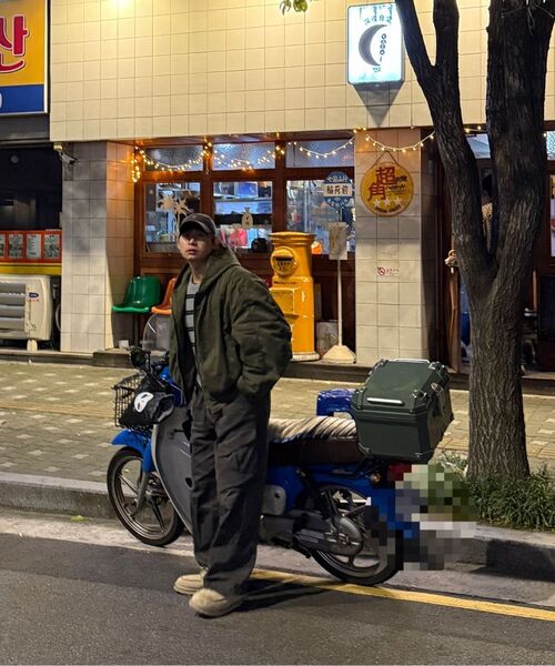 BRANDED（ブランデッド）の「SHIRRING HOOD BOMBER JACKET [VINTAGE KHAKI]（ブルゾン・メンズ・その他・MEDIUM/LARGE/X-LARGE）」の9枚目の写真