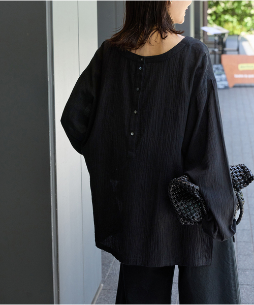 JOURNAL STANDARD（ジャーナルスタンダード）の「《追加》ソフトガーゼ2WAYビッグプルオーバー（シャツ/ブラウス・レディース・ブラック/ホワイト・FREE）」の14枚目の写真