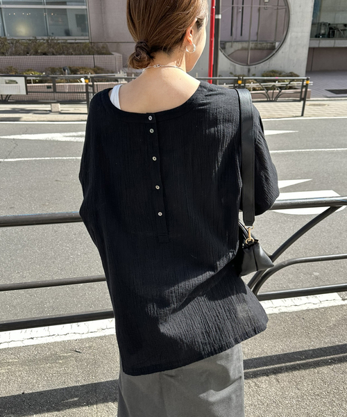 JOURNAL STANDARD（ジャーナルスタンダード）の「《追加》ソフトガーゼ2WAYビッグプルオーバー（シャツ/ブラウス・レディース・ブラック/ホワイト・FREE）」の18枚目の写真