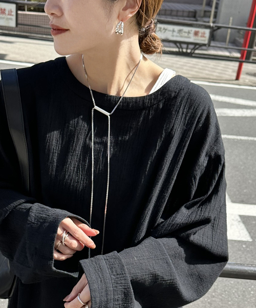 JOURNAL STANDARD（ジャーナルスタンダード）の「《追加》ソフトガーゼ2WAYビッグプルオーバー（シャツ/ブラウス・レディース・ブラック/ホワイト・FREE）」の21枚目の写真