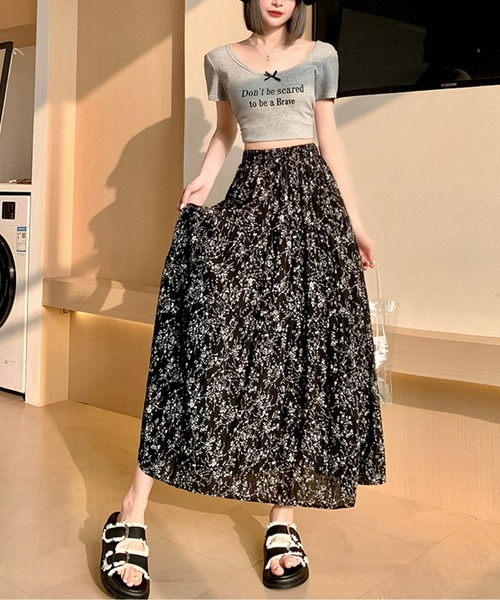 LUCPY(ラクピー)の「フラワープリントハイウエストロングスカート(スカート・レディース・ブラック/ホワイト・SMALL/MEDIUM/LARGE/X-LARGE)」の3枚目の写真