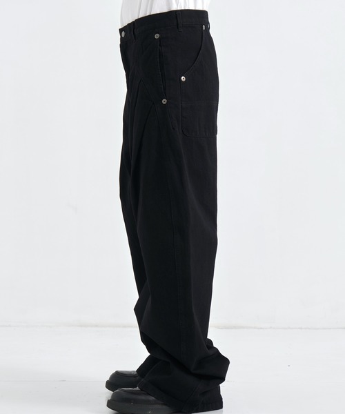 CONZ(コンズ)の「all black curve denim (mens)/オールブラック/レザーパッチ/バレルレッグシルエット/NVRFRGT(デニムパンツ・メンズ・ブラック・4/3/2/1)」の3枚目の写真