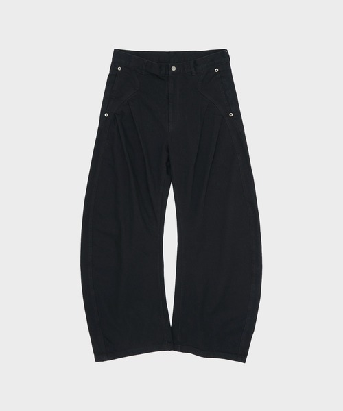 CONZ(コンズ)の「all black curve denim (mens)/オールブラック/レザーパッチ/バレルレッグシルエット/NVRFRGT(デニムパンツ・メンズ・ブラック・4/3/2/1)」の9枚目の写真