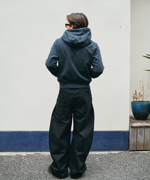 CONZ(コンズ)の「all black curve denim (mens)/オールブラック/レザーパッチ/バレルレッグシルエット/NVRFRGT(デニムパンツ・メンズ・ブラック・4/3/2/1)」の11枚目の写真