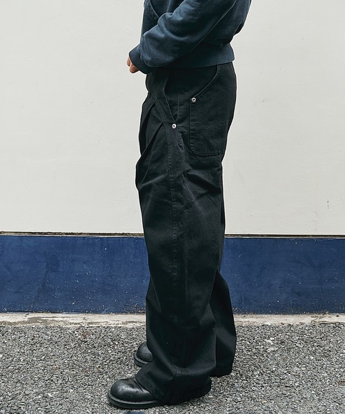 CONZ(コンズ)の「all black curve denim (mens)/オールブラック/レザーパッチ/バレルレッグシルエット/NVRFRGT(デニムパンツ・メンズ・ブラック・4/3/2/1)」の12枚目の写真