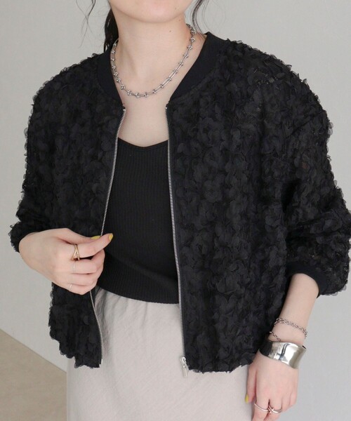 fredy emue（フレディエミュ）の「シアーレースZIPブルゾン（ブルゾン・レディース・オフホワイト/ブラック・38）」の2枚目の写真