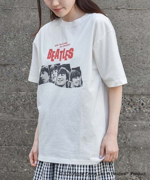 The Beatles(ザビートルズ)の「THE BEATLESツアープリントTシャツ(Tシャツ/カットソー・レディース・ホワイト/チャコール/ブルー・M/L)」の5枚目の写真