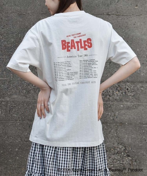 The Beatles(ザビートルズ)の「THE BEATLESツアープリントTシャツ(Tシャツ/カットソー・レディース・ホワイト/チャコール/ブルー・M/L)」の8枚目の写真