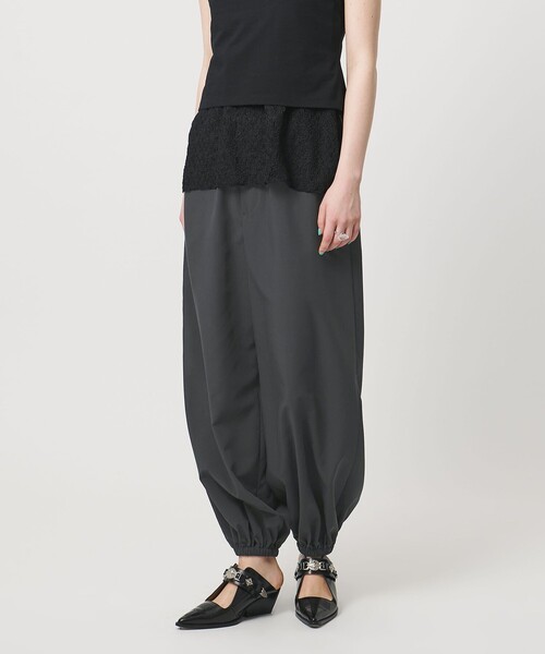 ASTRAET（アストラット）の「＜ASTRAET＞スソゴム バルーン イージーパンツ（その他パンツ・レディース・ブラック・00/0）」の2枚目の写真