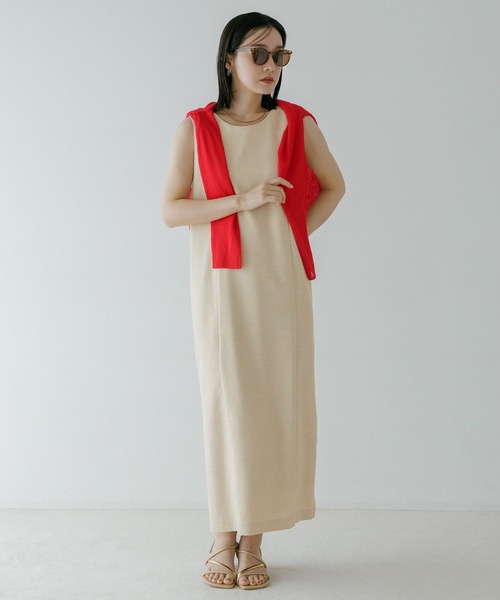 Andemiu（アンデミュウ）の「Iラインノースリーブワンピース656245（ワンピース・レディース・ブラウン/ベージュ・MEDIUM/SMALL）」の8枚目の写真