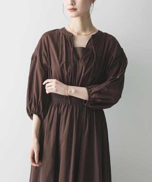 URBAN RESEARCH（アーバンリサーチ）の「コットンボイルシャーリングワンピース（ワンピース・レディース・ブラック/ブラウン・FREE）」の21枚目の写真