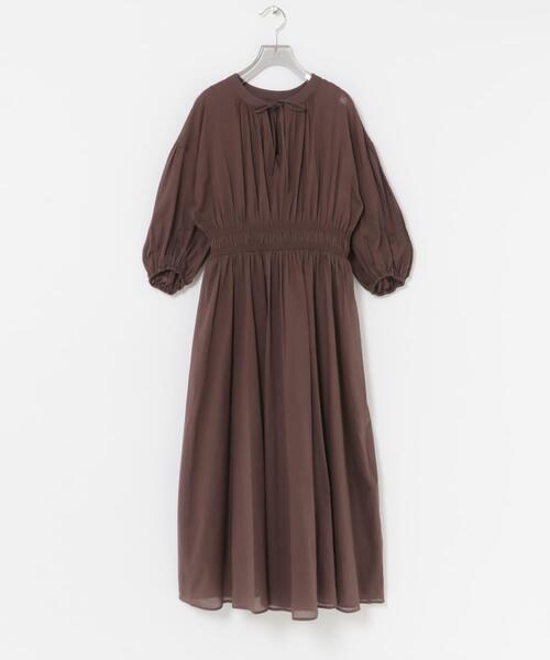 URBAN RESEARCH（アーバンリサーチ）の「コットンボイルシャーリングワンピース（ワンピース・レディース・ブラック/ブラウン・FREE）」の16枚目の写真