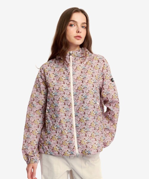 AIGLE(エーグル)の「【LIBERTY】撥水 フラワープリント エクストラライト フーディジャケット(ナイロンジャケット・レディース・ブルー/ピンク/モスグリーン・36/38/40)」の9枚目の写真