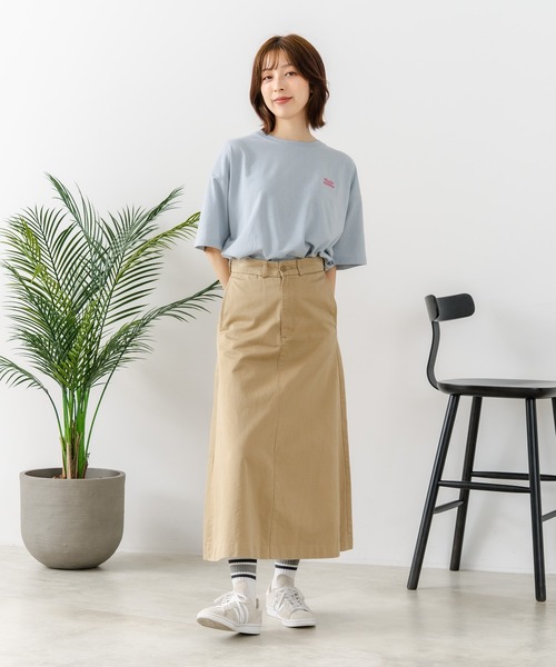 sanrio（サンリオ）の「【sanrio/サンリオ】【ゆったりルーズシルエット】日焼けキャラクター サガラ刺繍Tシャツ ハローキティ クロミ ポチャッコ y2k 平成レトロ（Tシャツ/カットソー・レディース・サックスブルー/オフホワイト/ライトグレー/スミクロ・LARGE/MEDIUM）」の14枚目の写真