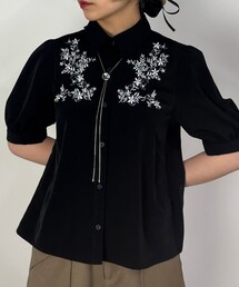 NICOLE CLUB（ニコル　クラブ）の「ボタニカル刺繍ブラウス（シャツ/ブラウス）」
