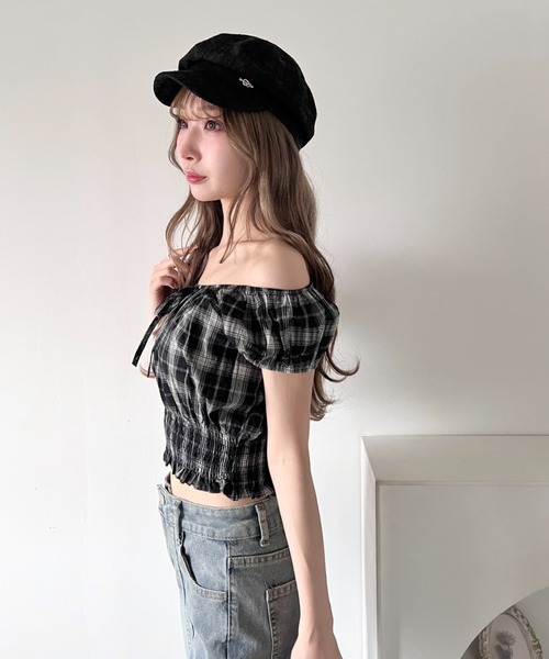 Loueme（ルエム）の「【チェック＆無地】シャーリング2WAYオフショルダートップス（シャツ/ブラウス・レディース・ブラック系その他/ホワイト/ホワイト系その他/ブラック・FREE）」の7枚目の写真