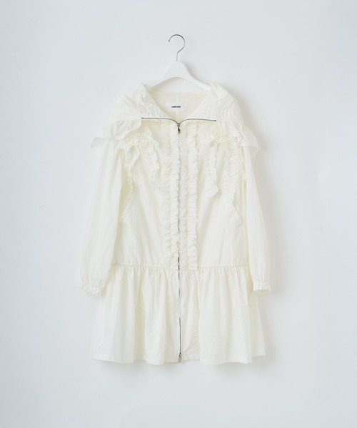 CONZ(コンズ)の「【naokitomizuka(ナオキトミヅカ)】Nylon frilled mountain parka(パーカー・レディース・ブラック/ホワイト・34)」の6枚目の写真