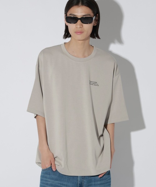 LAKOLE(ラコレ)の「【接触冷感】シルキーダンボールTシャツ / 662019(Tシャツ/カットソー・メンズ・ネイビー/ホワイト/ライトグレー/ボルドー/ブラック・SMALL/MEDIUM/LARGE)」の3枚目の写真