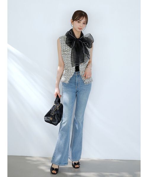 SNIDEL（スナイデル）の「【STYLE UP PANTS】フレアデニム（デニムパンツ・レディース・ブラウン/ブラック/インディゴブルー/ブルー・2/1/0）」の6枚目の写真