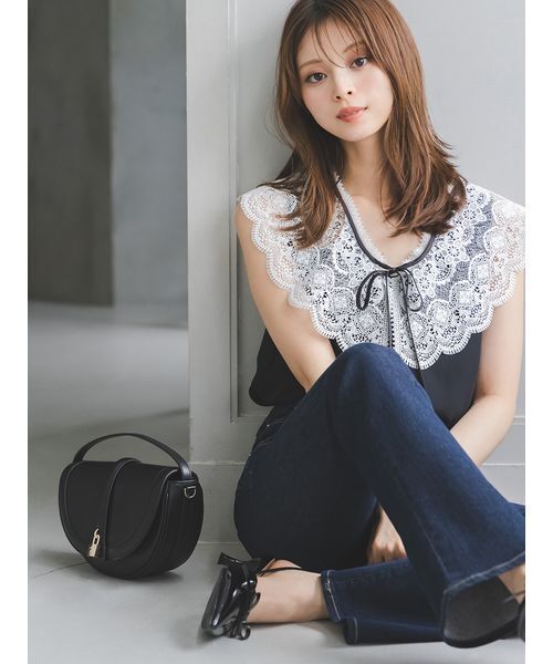 SNIDEL（スナイデル）の「【STYLE UP PANTS】フレアデニム（デニムパンツ・レディース・ブラウン/ブラック/インディゴブルー/ブルー・2/1/0）」の7枚目の写真