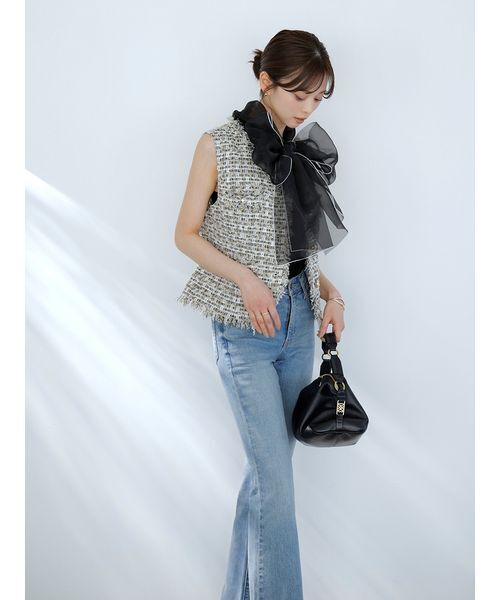 SNIDEL（スナイデル）の「【STYLE UP PANTS】フレアデニム（デニムパンツ・レディース・ブラウン/ブラック/インディゴブルー/ブルー・2/1/0）」の13枚目の写真