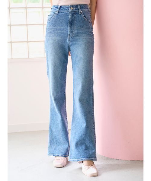 SNIDEL（スナイデル）の「【STYLE UP PANTS】フレアデニム（デニムパンツ・レディース・ブラウン/ブラック/インディゴブルー/ブルー・2/1/0）」の16枚目の写真