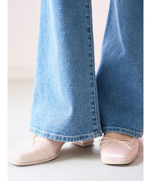 SNIDEL（スナイデル）の「【STYLE UP PANTS】フレアデニム（デニムパンツ・レディース・ブラウン/ブラック/インディゴブルー/ブルー・2/1/0）」の20枚目の写真