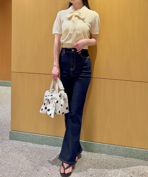 SNIDEL(スナイデル)の「【STYLE UP PANTS】フレアパンツ(デニムパンツ・レディース・ブラウン/ブラック/インディゴブルー/ブルー・2/1/0)」の8枚目の写真