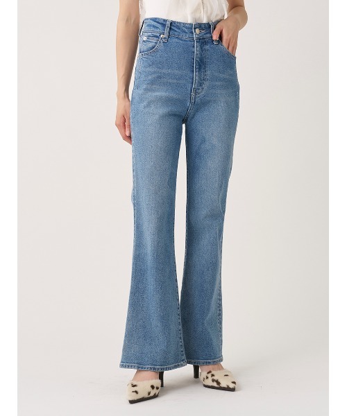 SNIDEL(スナイデル)の「【STYLE UP PANTS】フレアパンツ(デニムパンツ・レディース・ブラウン/ブラック/インディゴブルー/ブルー・2/1/0)」の10枚目の写真