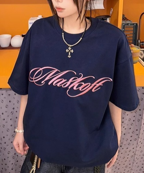 Vipoa(ヴィポア)の「Lettering Tshirt(Tシャツ/カットソー・レディース・ブラック/グレー/ネイビー/ホワイト・FREE)」の1枚目の写真