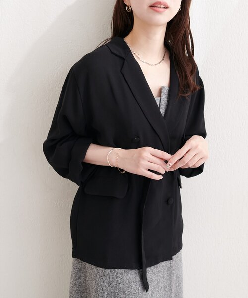 natural couture(ナチュラルクチュール)の「ベルト付きシアージャケット(テーラードジャケット・レディース・ベージュ/オフホワイト/ブラック/サックスブルー・FREE)」の9枚目の写真