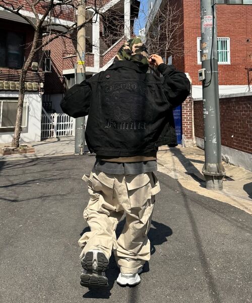MWOONG(ムン)の「Oksuroad Washed Black Denim Trucker Jacket(デニムジャケット・レディース・その他・M1/M2)」の12枚目の写真