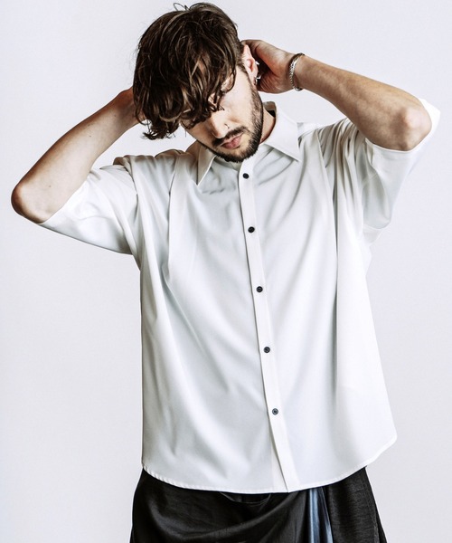 NO ID.(ノーアイディ)の「【NO ID.】Tuck Drape Half Sleeve BIG Shirt / タック ドレープ ハーフスリーブ ビッグ シャツ(シャツ/ブラウス・メンズ・ブラック/その他22/ホワイト・ONE SIZE)」の8枚目の写真