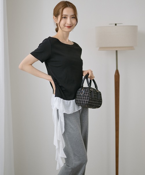 DAYRA(デイラ)の「異素材 裾フリル サイド ギャザー 半袖 カットソー(Tシャツ/カットソー・レディース・グレー/ブラック/ホワイト・FREE)」の6枚目の写真