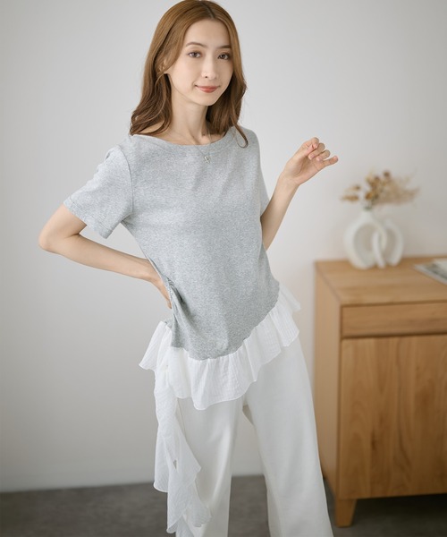 DAYRA(デイラ)の「異素材 裾フリル サイド ギャザー 半袖 カットソー(Tシャツ/カットソー・レディース・グレー/ブラック/ホワイト・FREE)」の16枚目の写真