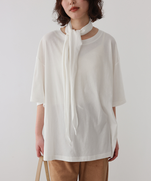 ONIT（オニット）の「《追加》Plus by ONIT/オニット SLOBE別注 スカーフ付Tシャツ（Tシャツ/カットソー・レディース・ベージュ系その他/ホワイト・FREE）」の9枚目の写真