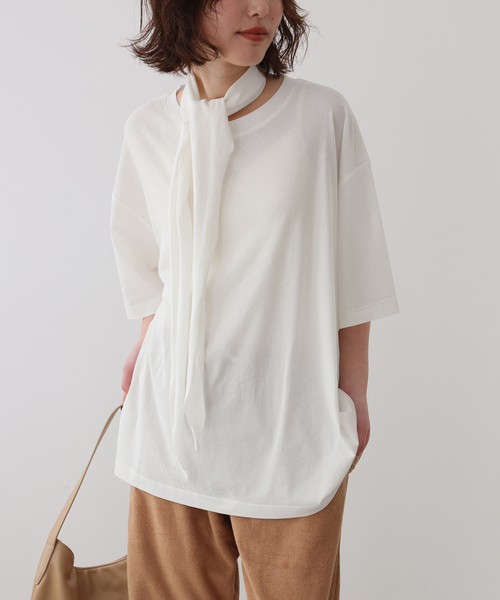 ONIT（オニット）の「《追加》Plus by ONIT/オニット SLOBE別注 スカーフ付Tシャツ（Tシャツ/カットソー・レディース・ベージュ系その他/ホワイト・FREE）」の10枚目の写真