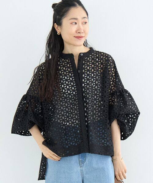 le.coeur blanc(ルクールブラン)の「TORRAZZO DONNA別注レースボリュームブラウス(シャツ/ブラウス・レディース・アイボリー/ブラック・38)」の2枚目の写真