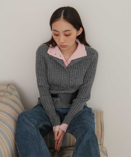miette（ミエット）の「ハイネックレイヤード風ニットプルオーバー（ニット/セーター・レディース・レッド/ブラウン/ライトグレー/チャコール・FREE）」の3枚目の写真