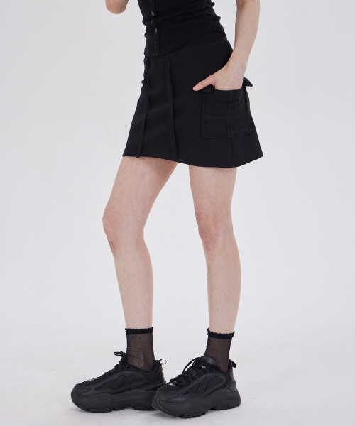 DYSFUNCT(ディスファンクト)の「BANDED POCKET MINI SKIRT(BLACK)(スカート・レディース・その他・FREE)」の1枚目の写真