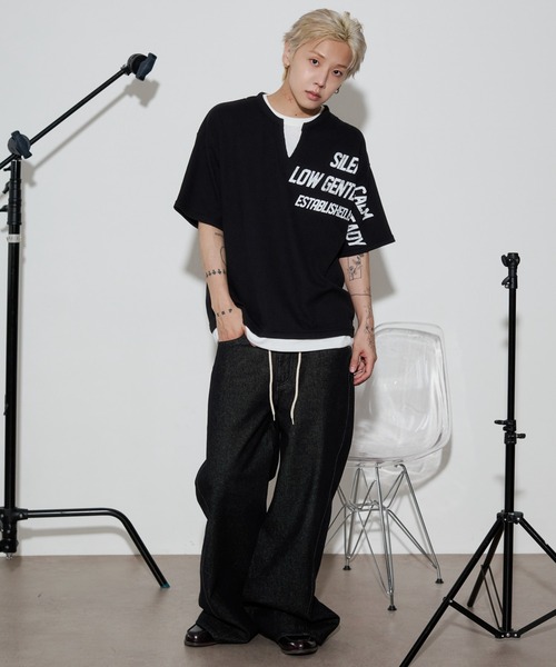 WEGO(ウィゴー)の「WEGO/キーネックフェイクレイヤードグラフィックT(Tシャツ/カットソー・メンズ・グレー/ブラック・MEDIUM/LARGE)」の13枚目の写真