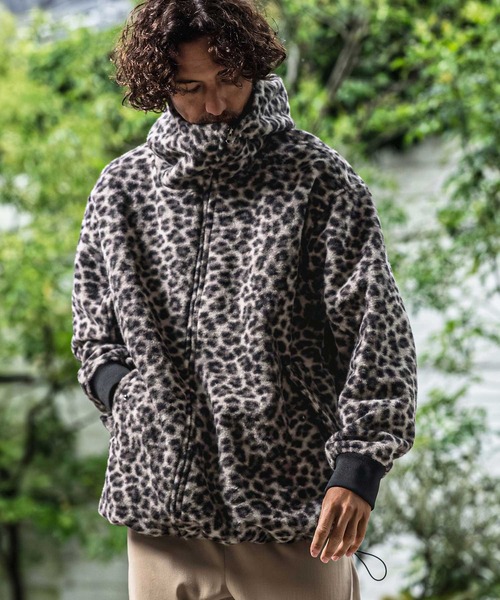 CAMBIO(カンビオ)の「mj11652- Leopard Asymmetric Short Jacket アシンメトリーショート丈フードブルゾン(MIU-262-004)(ブルゾン・メンズ・ブラウン/チャコール・L/M/S)」の1枚目の写真